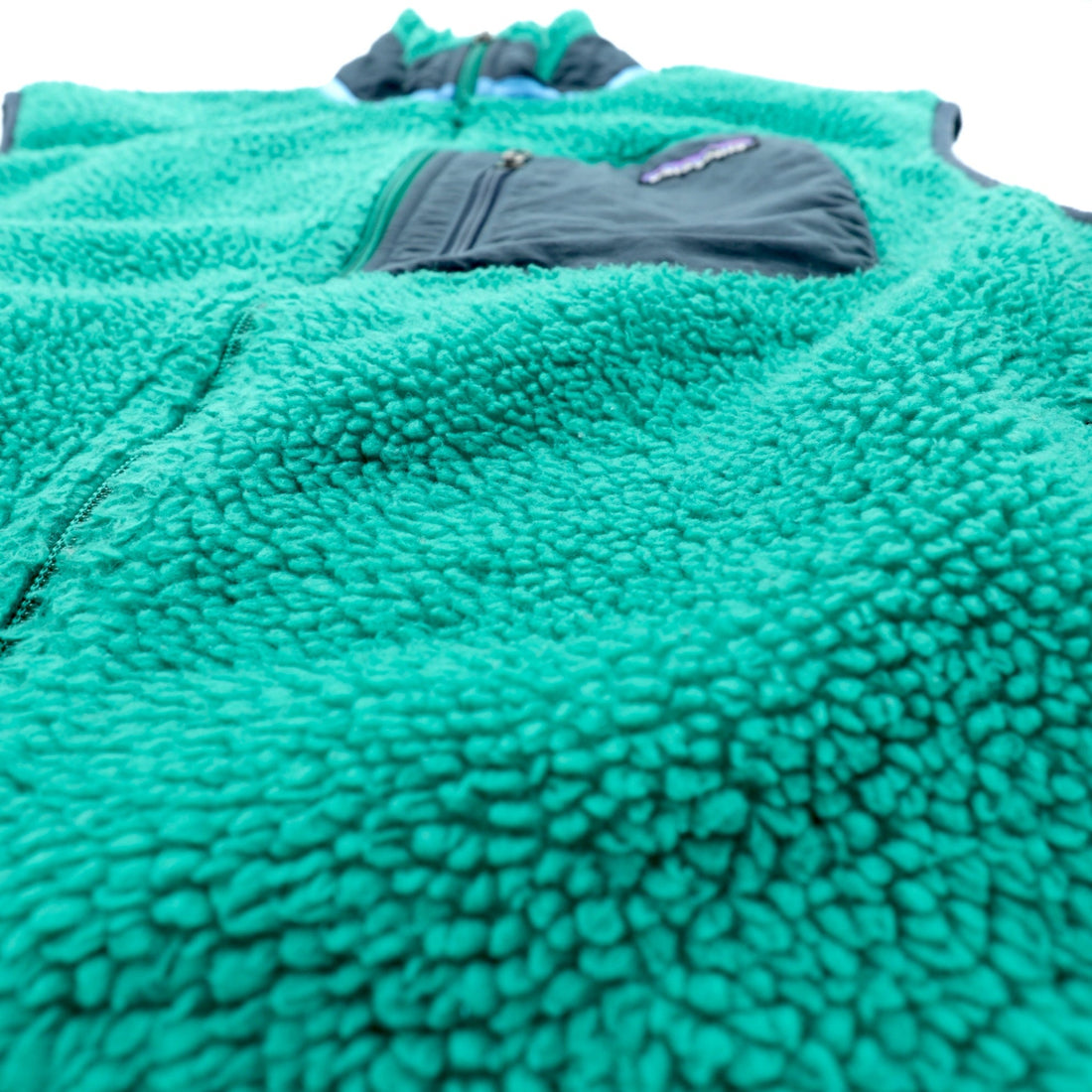 Patagonia Classic RetroX Boa Fleece Vest, Large, Green, 23047