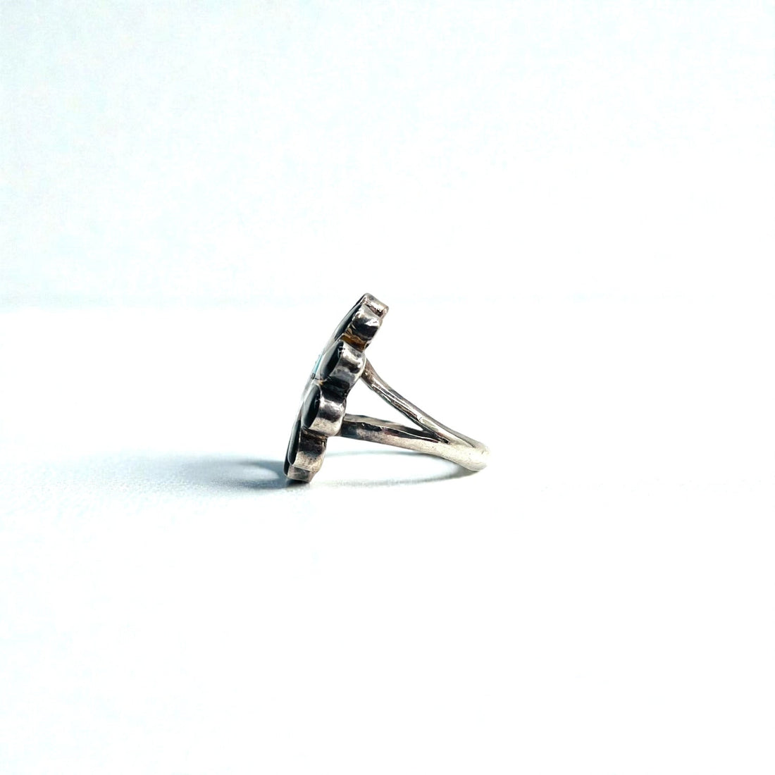 Vintage Zuni Sterling Silver Ring ズニ族 フラワー サンフェイス リング 指輪 11号 インレイ シルバー 刻印 ホールマーク ターコイズ コーラル シェル オニキス インディアンジュエリー
