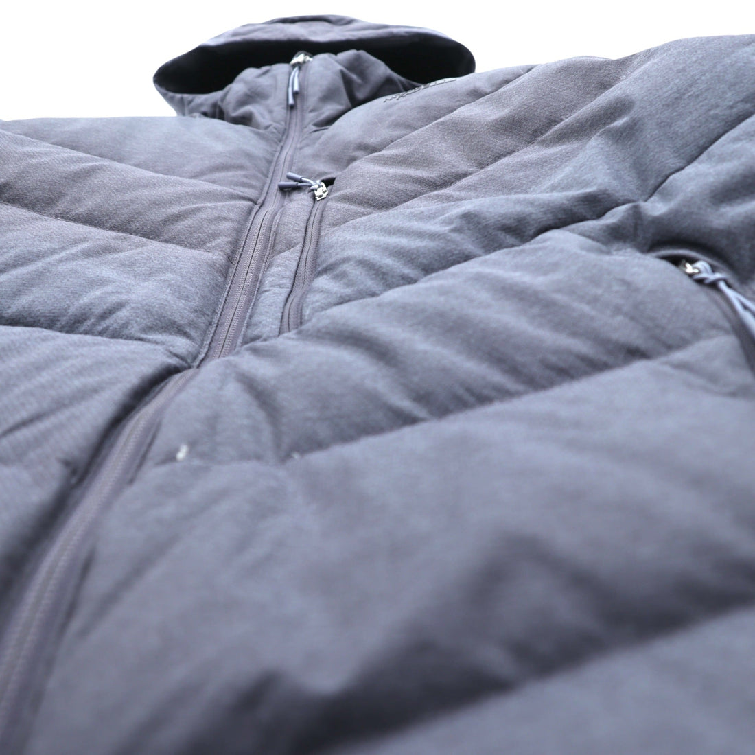 THE NORTH FACE 550 Fill Power Goose Down Jacket, Gray Nylon Heavenly Size L, NF0A3KQZ (International Standard)
