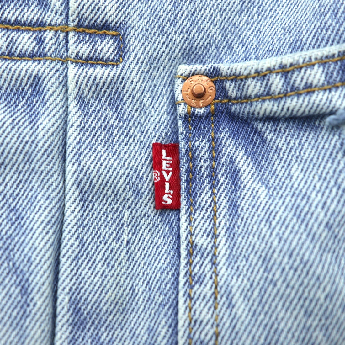 Levi's 1st Type War Model Big E Denim Jacket Gジャン S Big Size Cinch Back TYPE 1 A3174-0006 LIGHT WASH Distressed Double Pleat Relaxed Fit Leather Patch