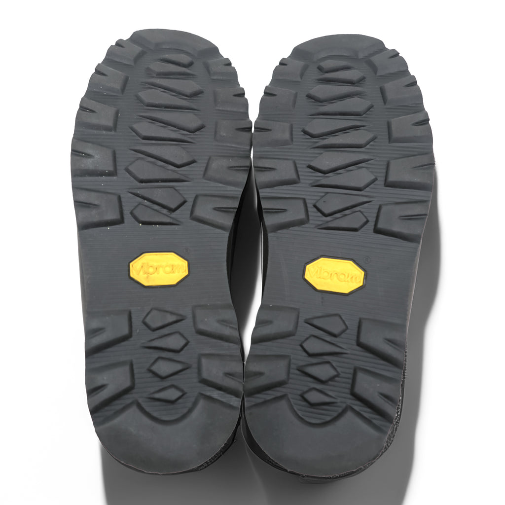 UGG ムートン マウンテンブーツ トレッキングブーツ 28cm レザー Vibramソール F8811F