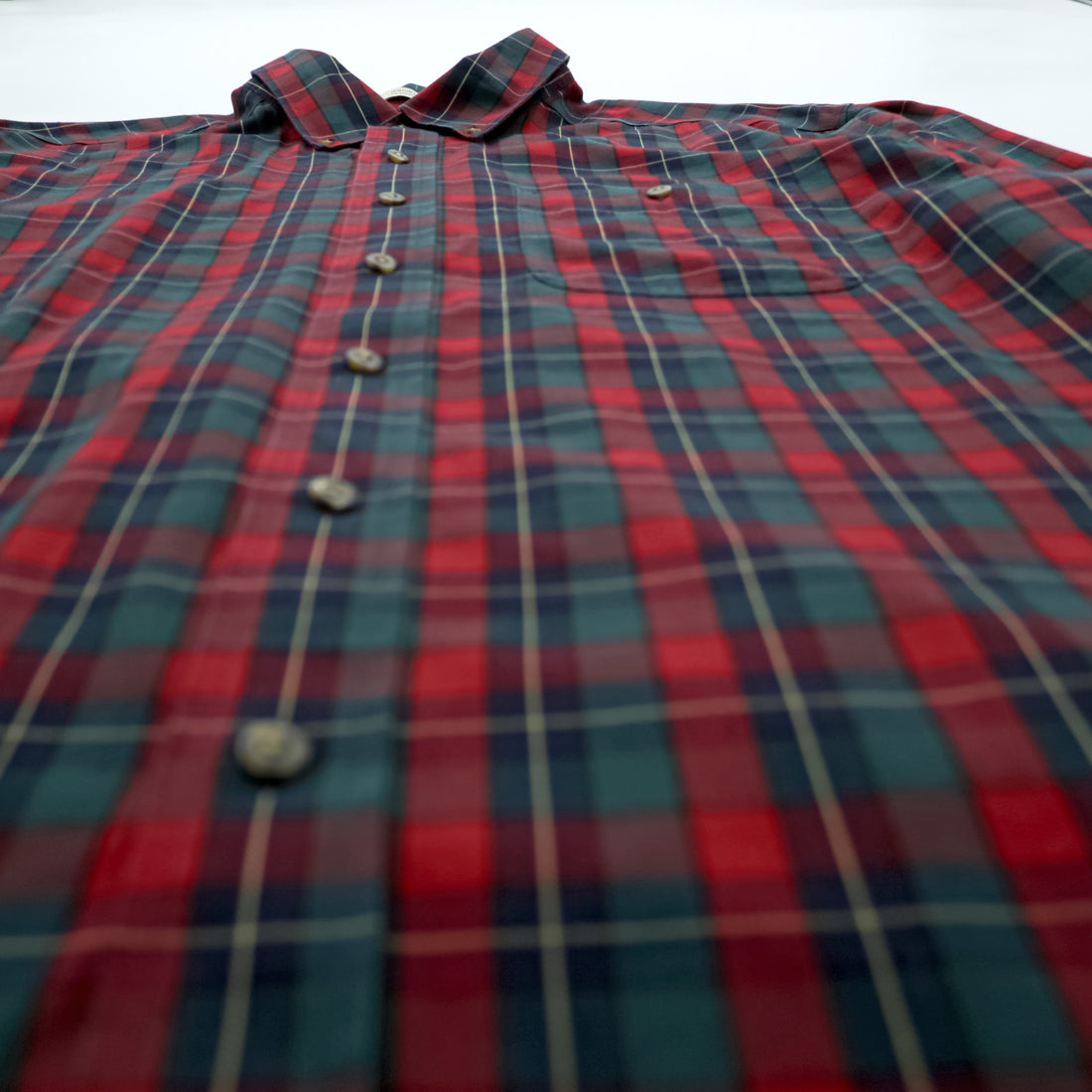L.L.Bean Merino Wool Button-Down Shirt, Size L, Plaid, Chest Pocket, TRADITIONAL FIT, 285279, WRINKLE FREE