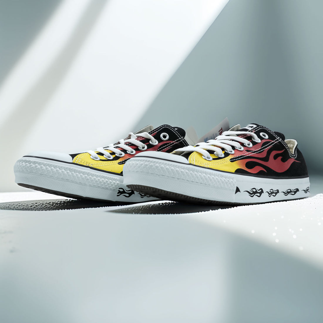 CONVERSE ALL STAR IGNITE Fire Pattern Sneakers US10 Canvas Yellow, Red, Black Unused 1CJ843