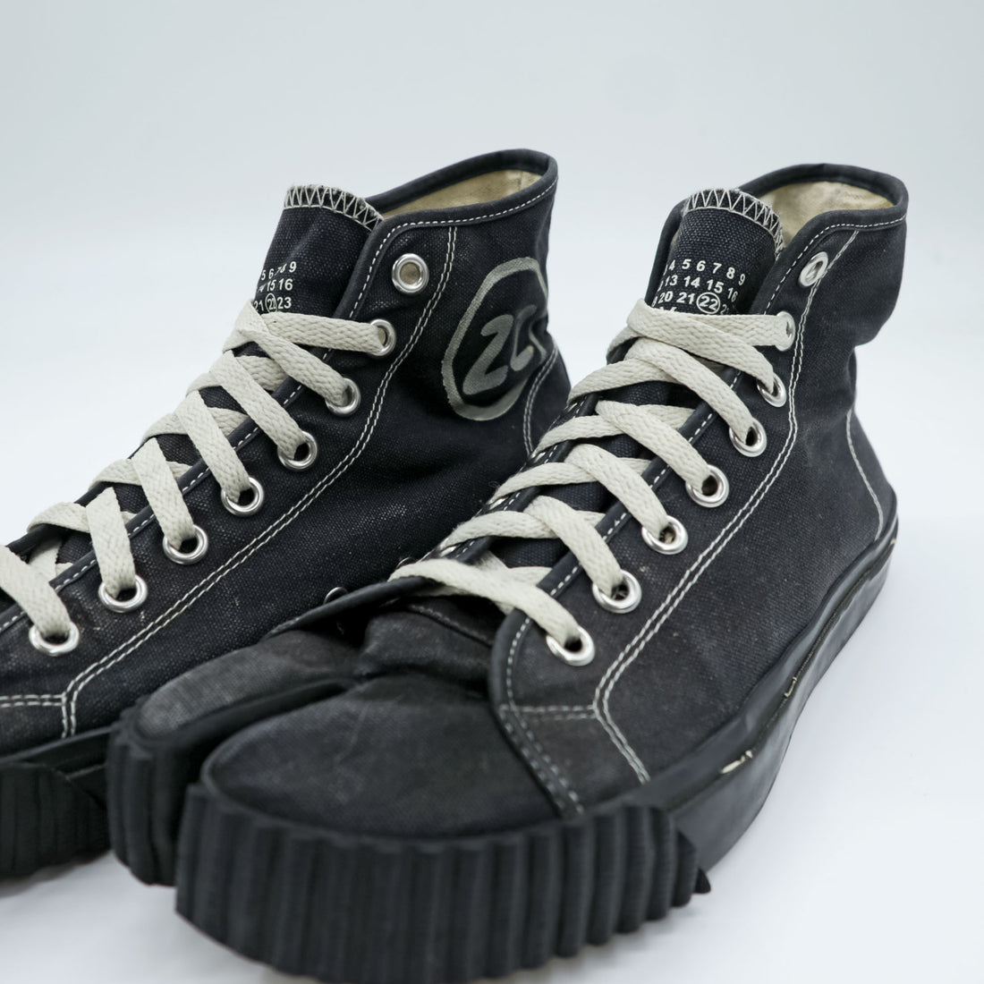 Maison Margiela Tabi Canvas High Hi-Sneakers US8 Canvas Black