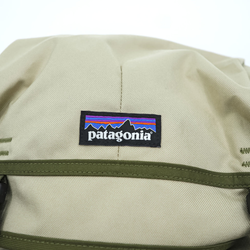 Patagonia アーバー グランデ パック Arbor Grande Pack バックパック 32L リュック 防水 カーキ ベージュ 47970