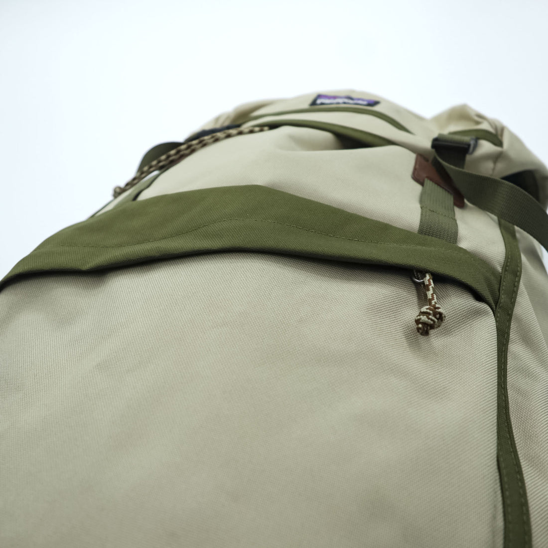 Patagonia アーバー グランデ パック Arbor Grande Pack バックパック 32L リュック 防水 カーキ ベージュ 47970