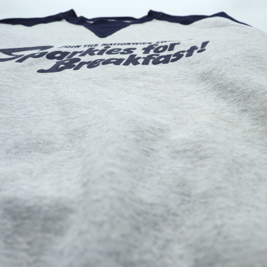 90年代 USA製 ヴィンテージ MEDALLION ラグラン 両V スウェット トレーナー M グレー ネイビー Sparkies for Breakfast
