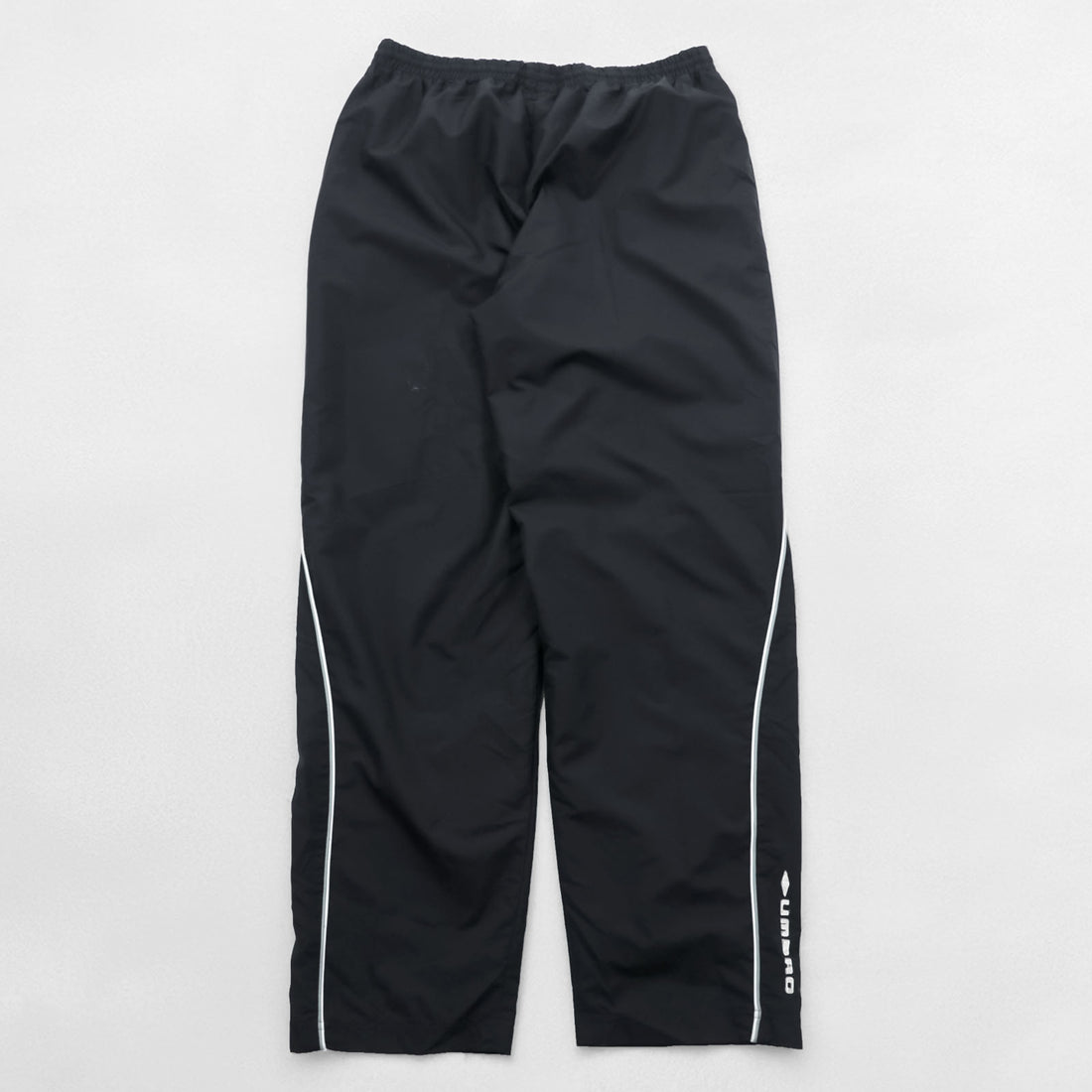 umbro トラックパンツ ジャージ XL ブラック サイドライン 裾ジップ ナイロン