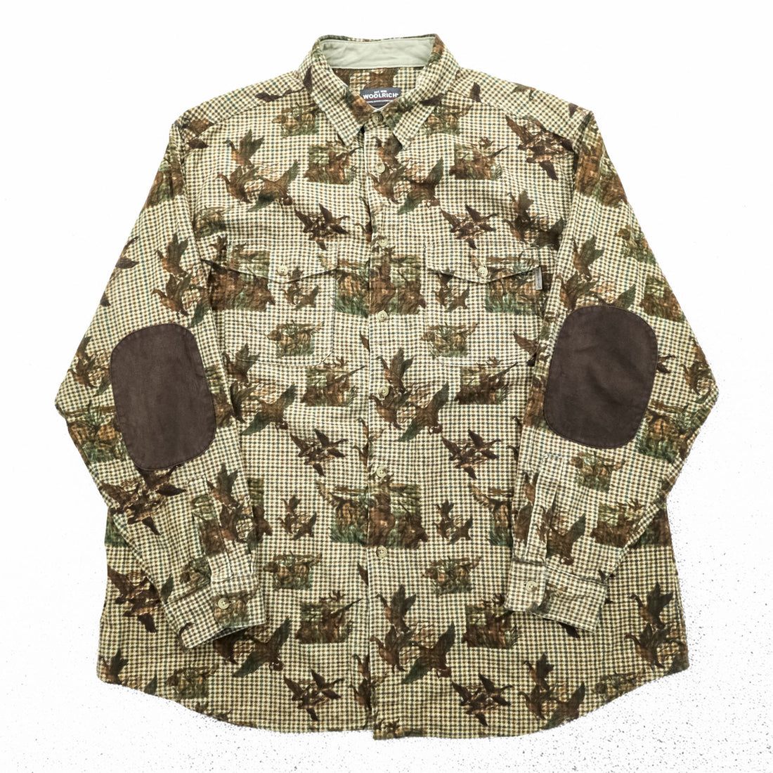 Woolrich Elbow Patch All-Over Print Hunting Shirt XL Beige BUCKSKIN HUNTER WITH DOG Houndstooth Camo 6417