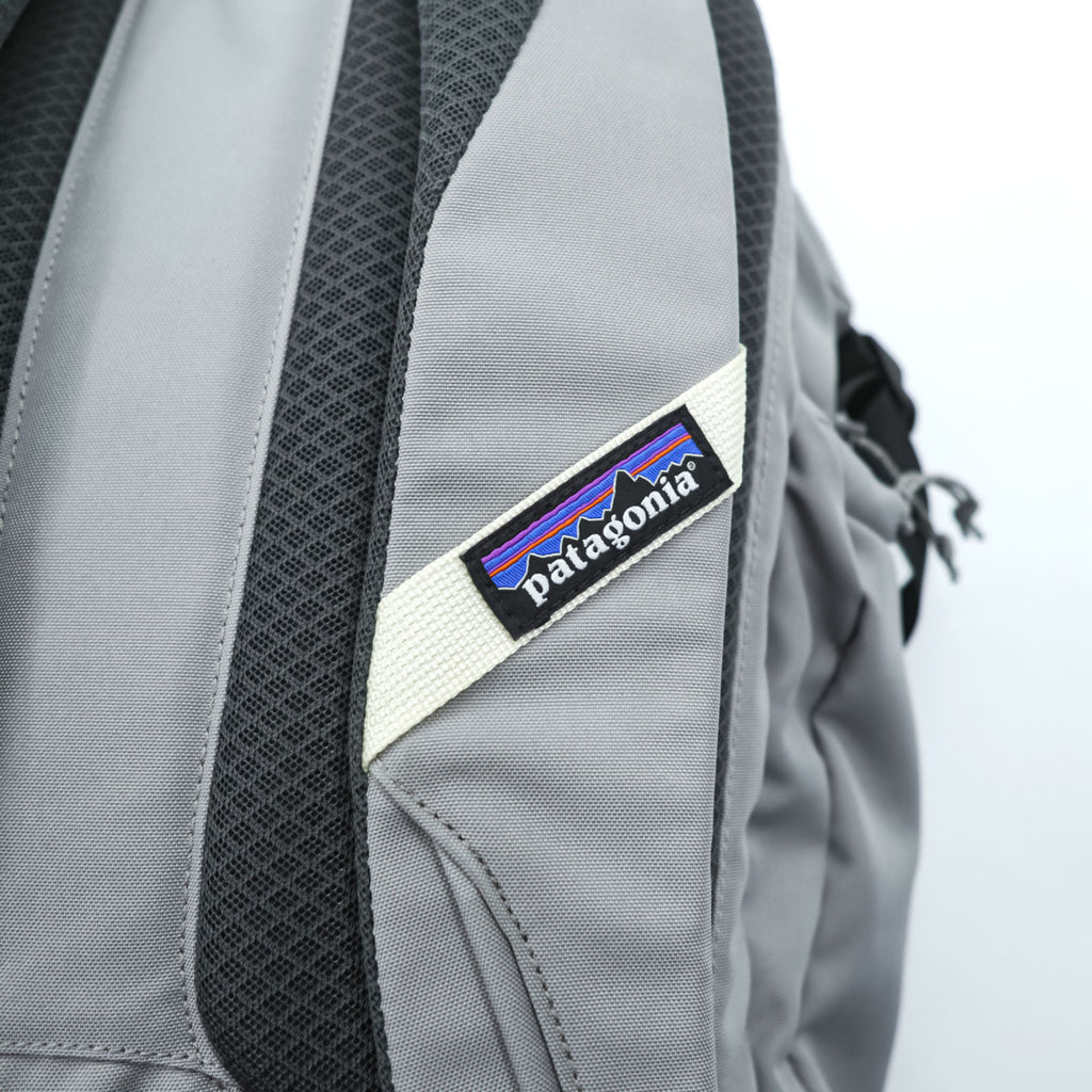 Patagonia バックパック リュック 28L グレー Jalama 防水 PCスリーブ 48095