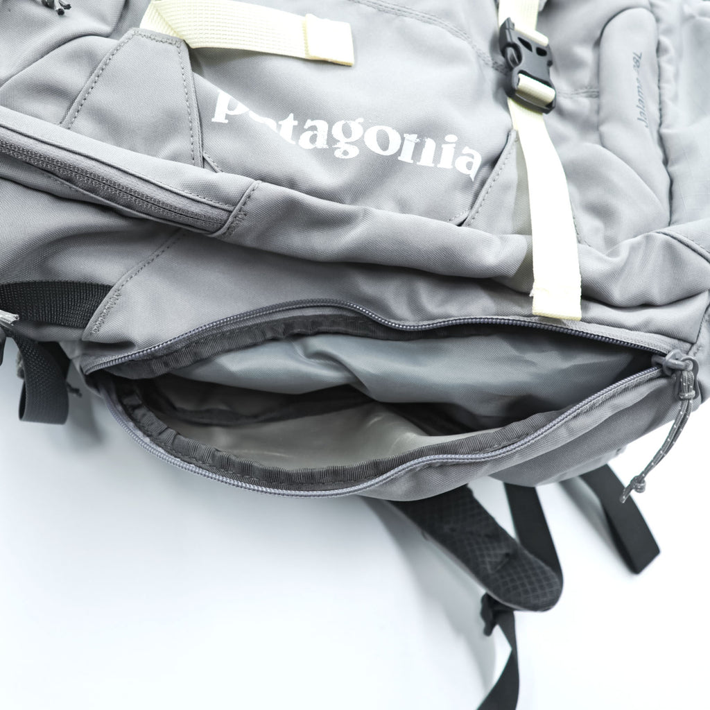 Patagonia バックパック リュック 28L グレー Jalama 防水 PCスリーブ 48095