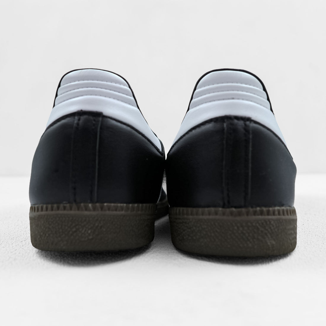 adidas Originals Samba OG Low-Cut Sneakers US9.5 Black, White Unused B75807