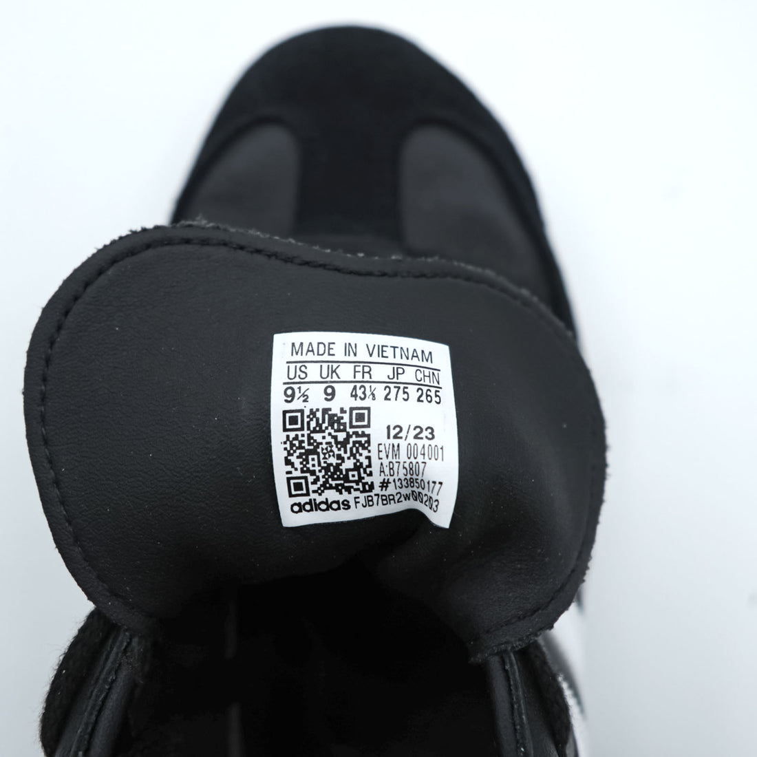 adidas Originals Samba OG Low-Cut Sneakers US9.5 Black, White Unused B75807