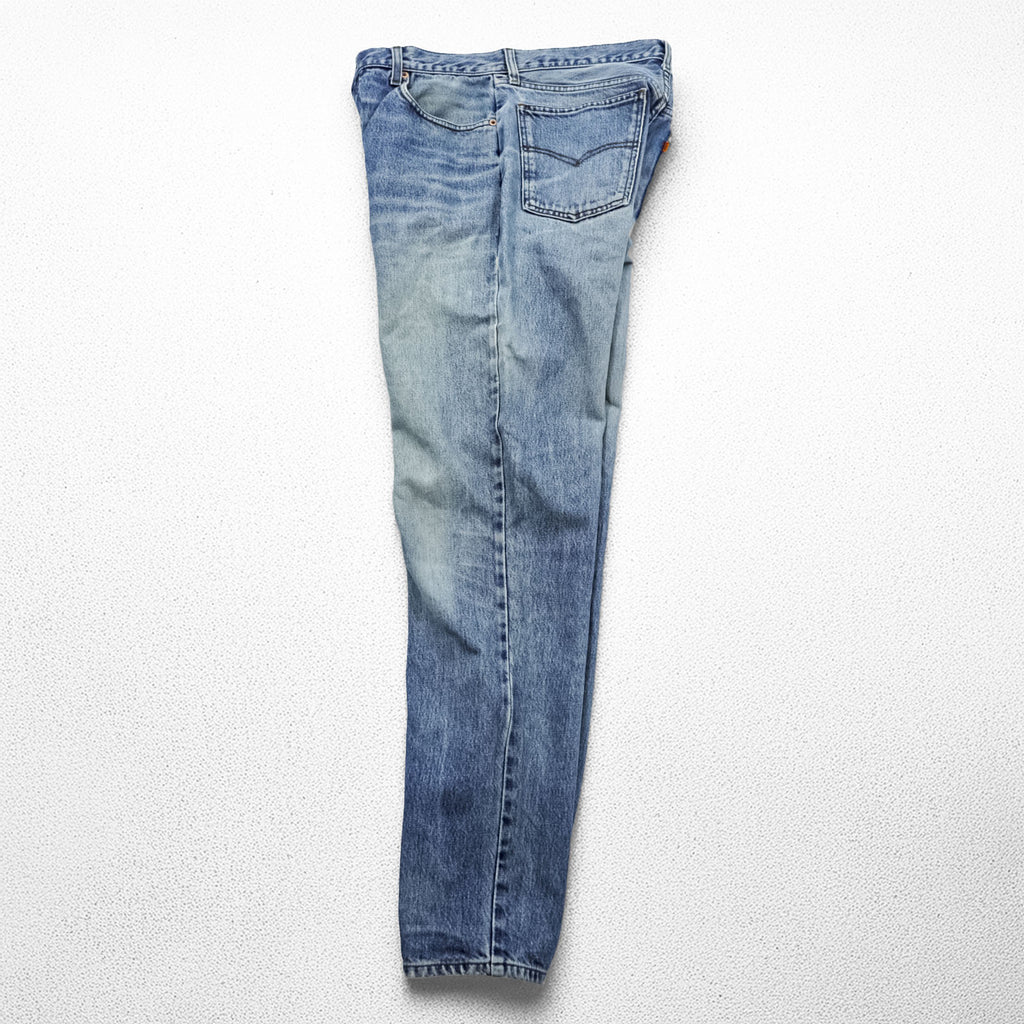 Vintage 90s Levi’s 881 0216 Orange Tab Light Blue Tapered Jeans High Rise W36 L32 1995