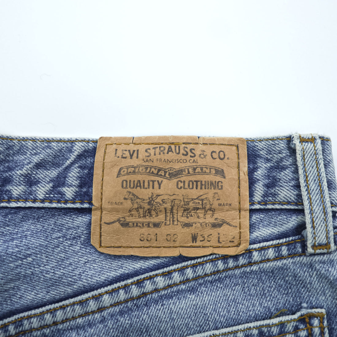 Vintage 90s Levi’s 881 0216 Orange Tab Light Blue Tapered Jeans High Rise W36 L32 1995