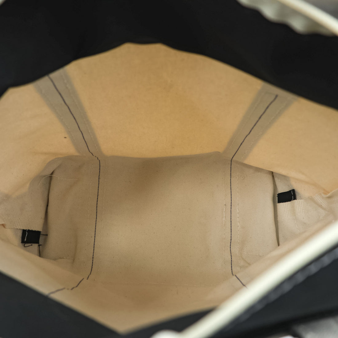 L.L.Bean USA Made BOAT AND TOTE Bag, Black/White, Zip-Top, Medium, 112644