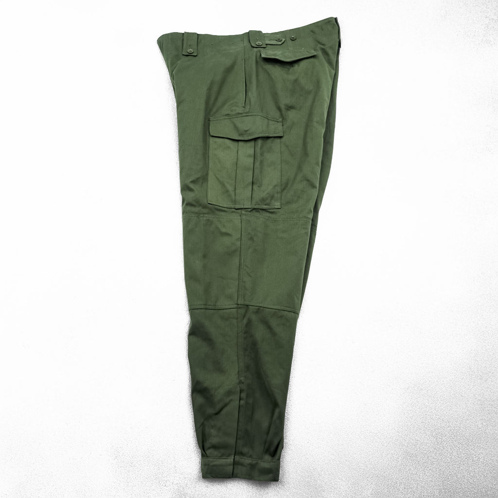 70s Vintage Belgian Army M64 Field Cargo Pants SEYNTEX 1975 Olive Green Cotton Satin Military Trousers Vintage