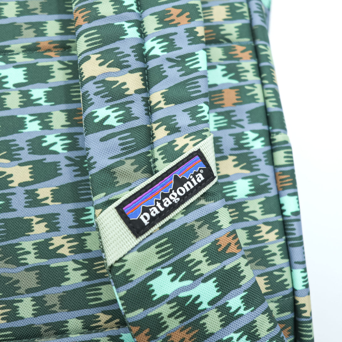 Patagonia フィールドスミス リッド パック 28L バックパック リュック PCスリーブ 総柄 48546
