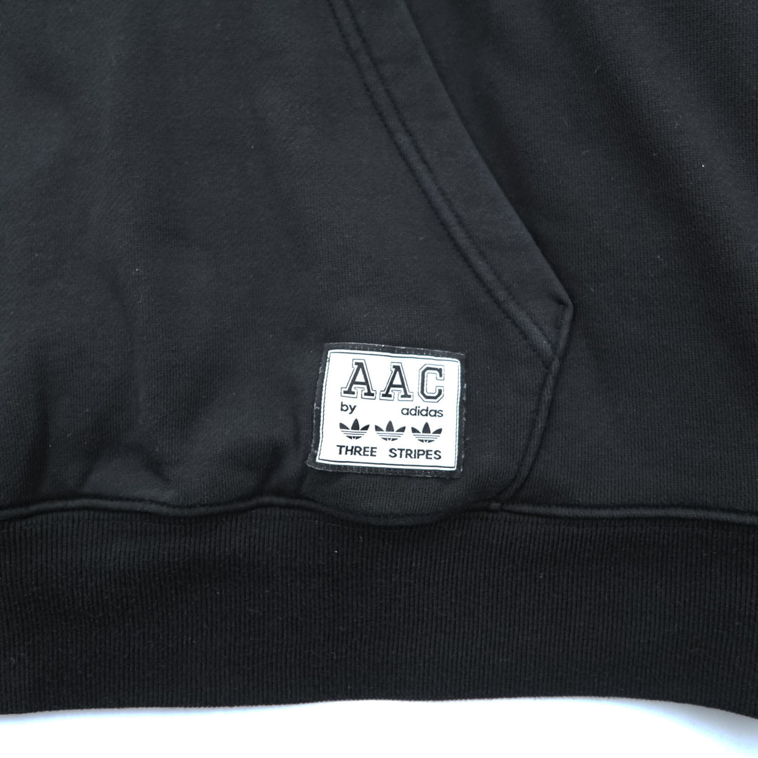 adidas originals AAC フーディー パーカー XL ブラック カンガルーポケット アーチロゴ トレフォイル HZ0700