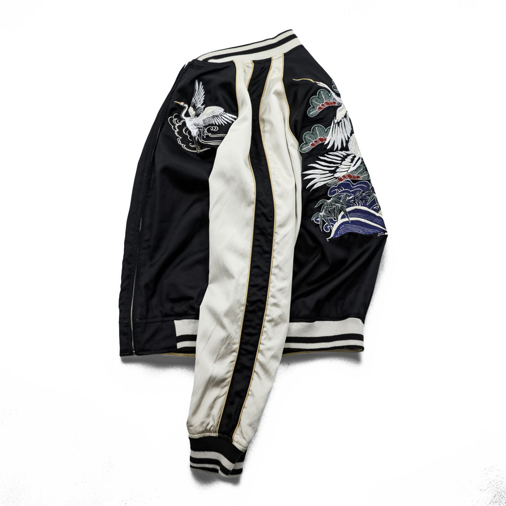 Karakuri Tamashi Reversible Souvenir Jacket, Size L, Satin Rayon, Black/Beige Japanese Embroidery Nishikigoi Carp Crane 283814