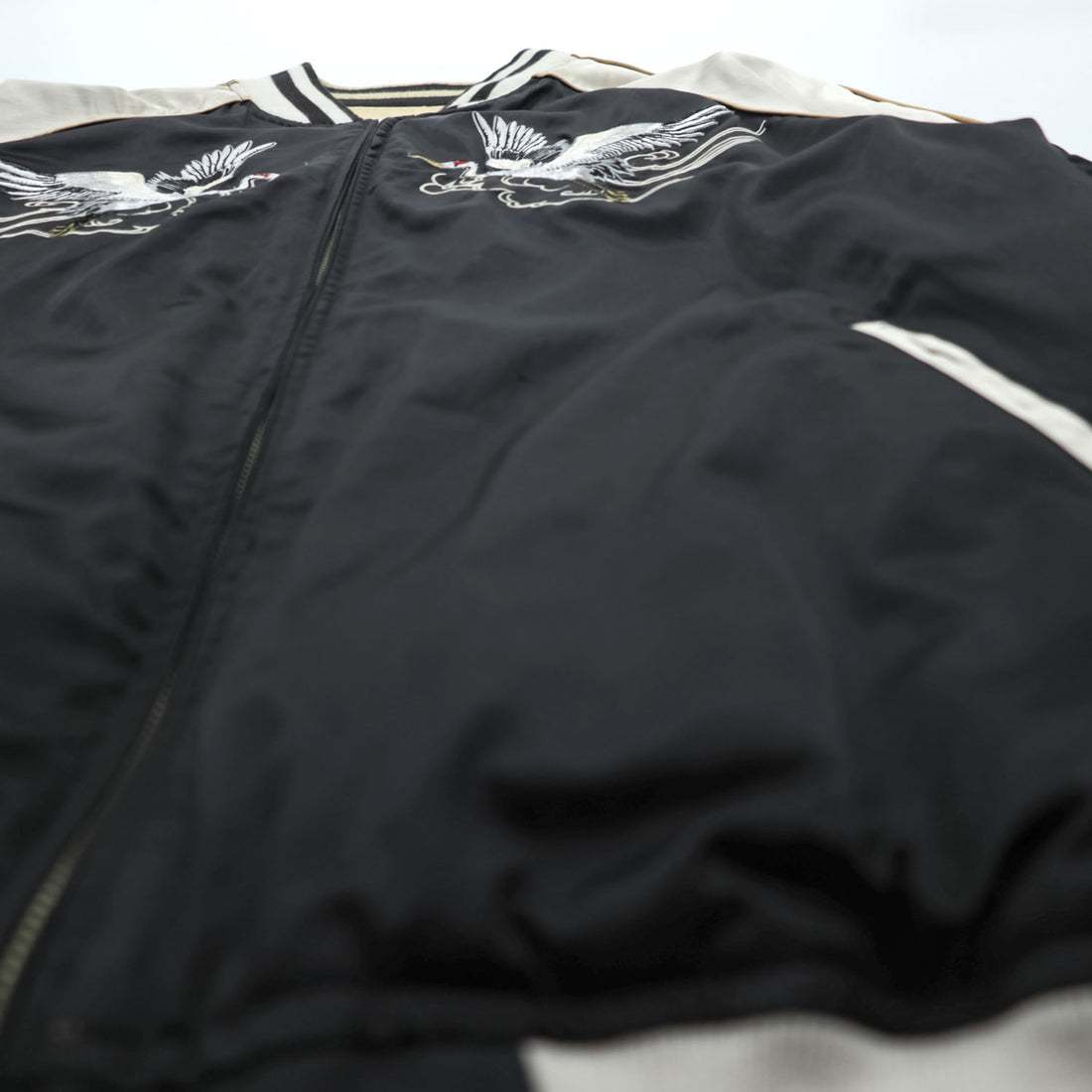 Karakuri Tamashi Reversible Souvenir Jacket, Size L, Satin Rayon, Black/Beige Japanese Embroidery Nishikigoi Carp Crane 283814