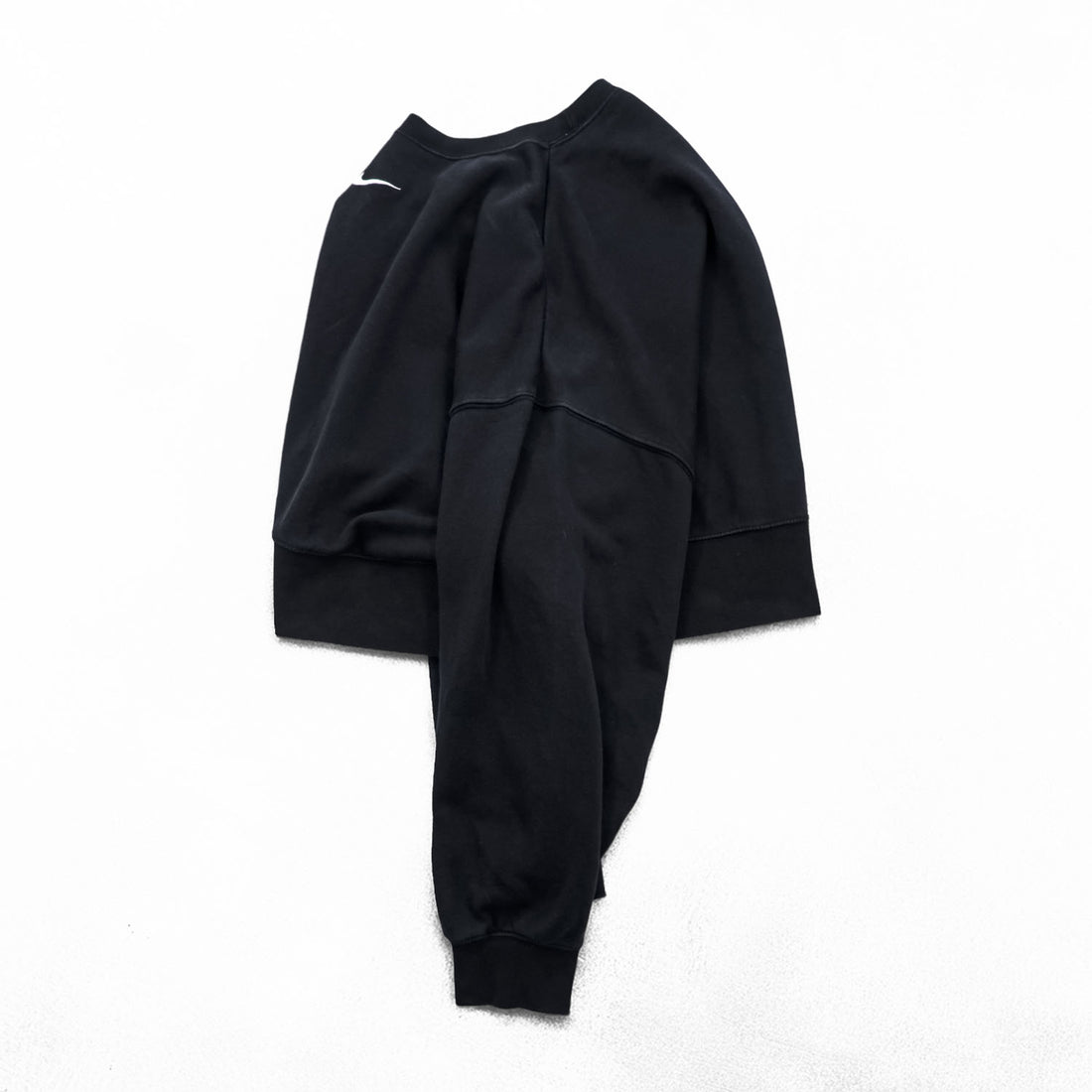 NIKE Oversized Cropped Sweatshirt, Free Size, Black, Center Swoosh, Short Length, Wide Silhouette, DJ7665-010