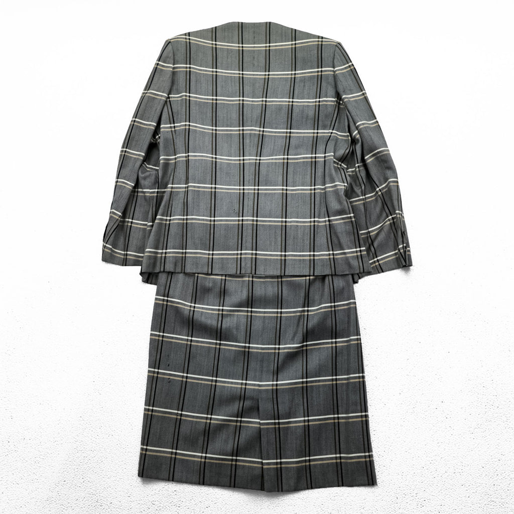 Burberrys Vintage Women’s Plaid Skirt Suit Set Gray Windowpane Double Button Jacket
