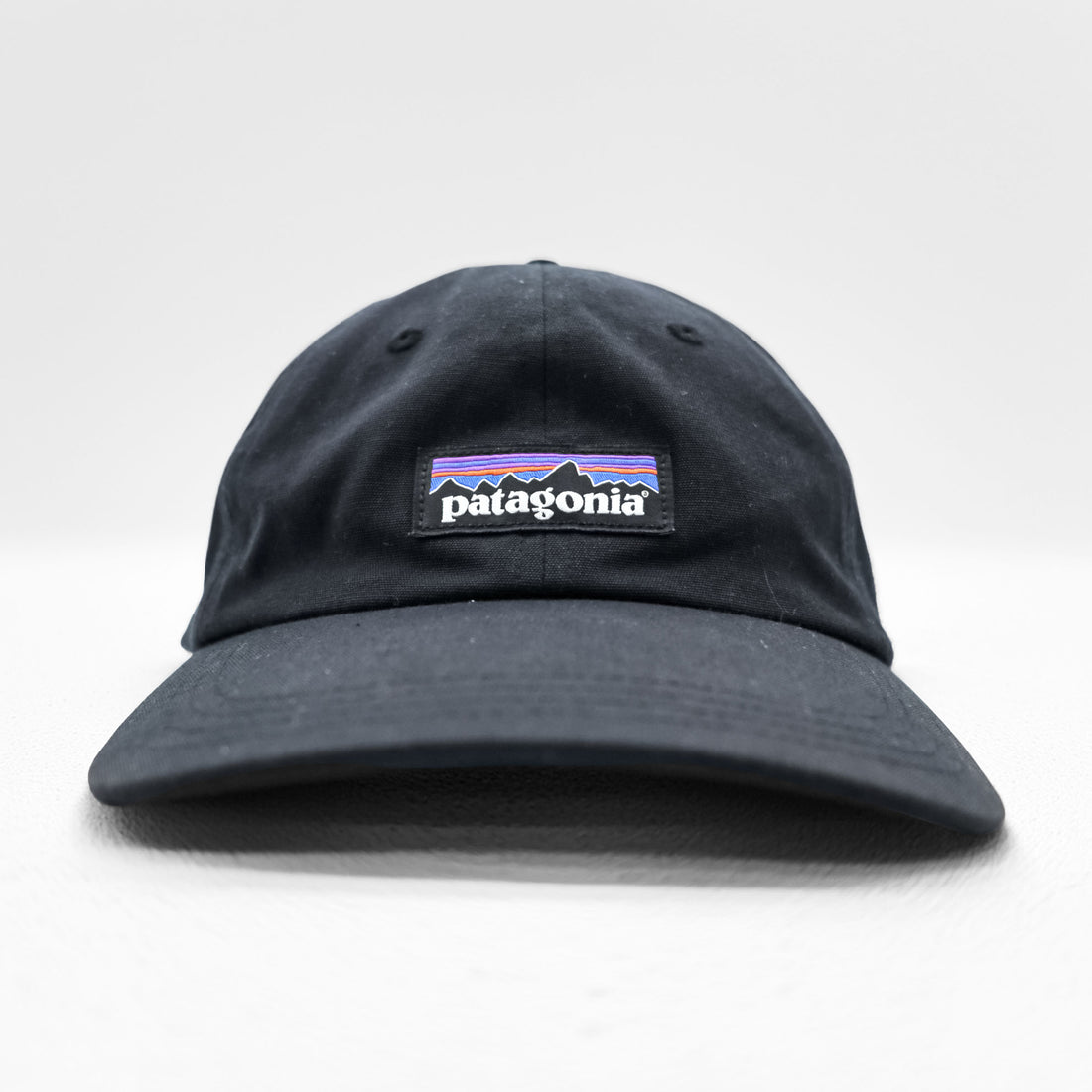 Patagonia P-6 ラベル トラッド キャップ FREE アジャスター ブラック 6パネル 38207