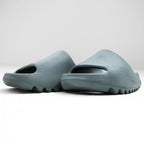 adidas YEEZY Slide Sandals US9 Grey ONYX