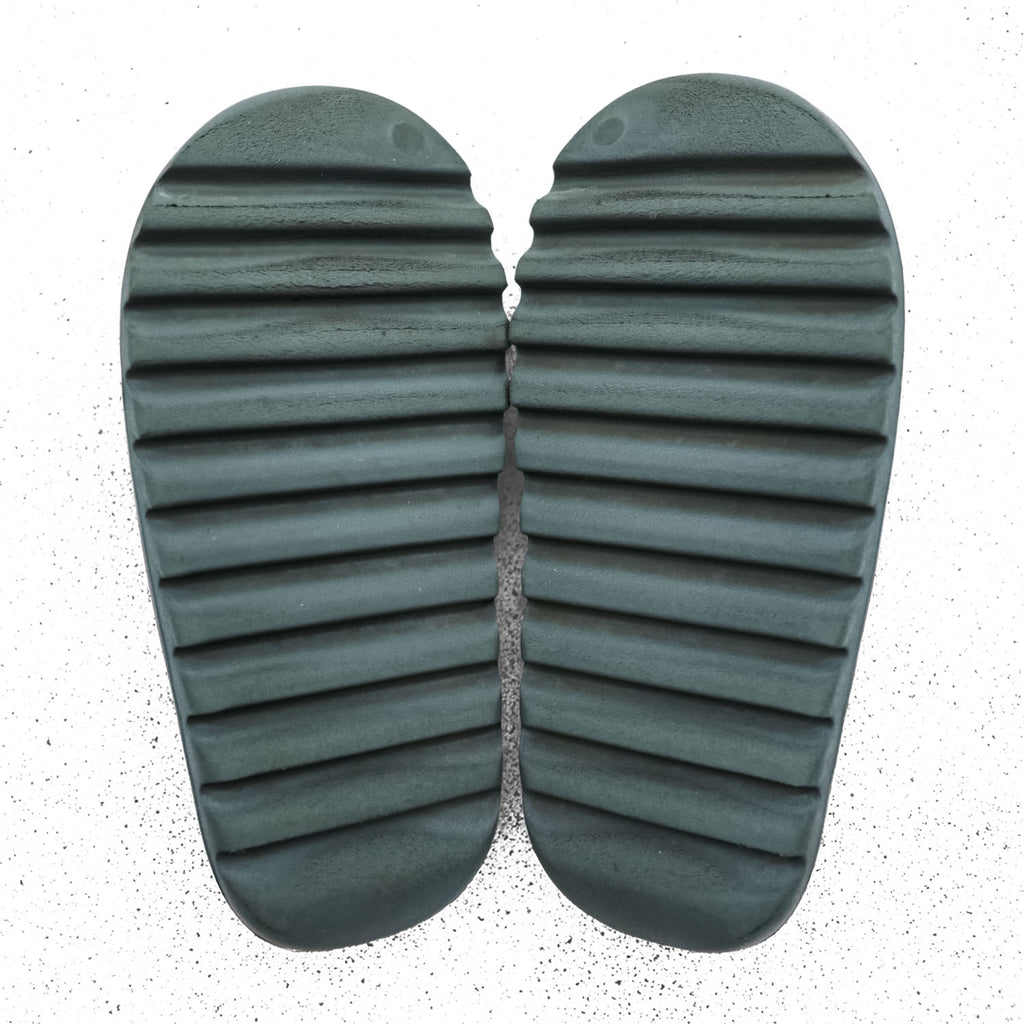 adidas YEEZY Slide Sandals US9 Grey ONYX