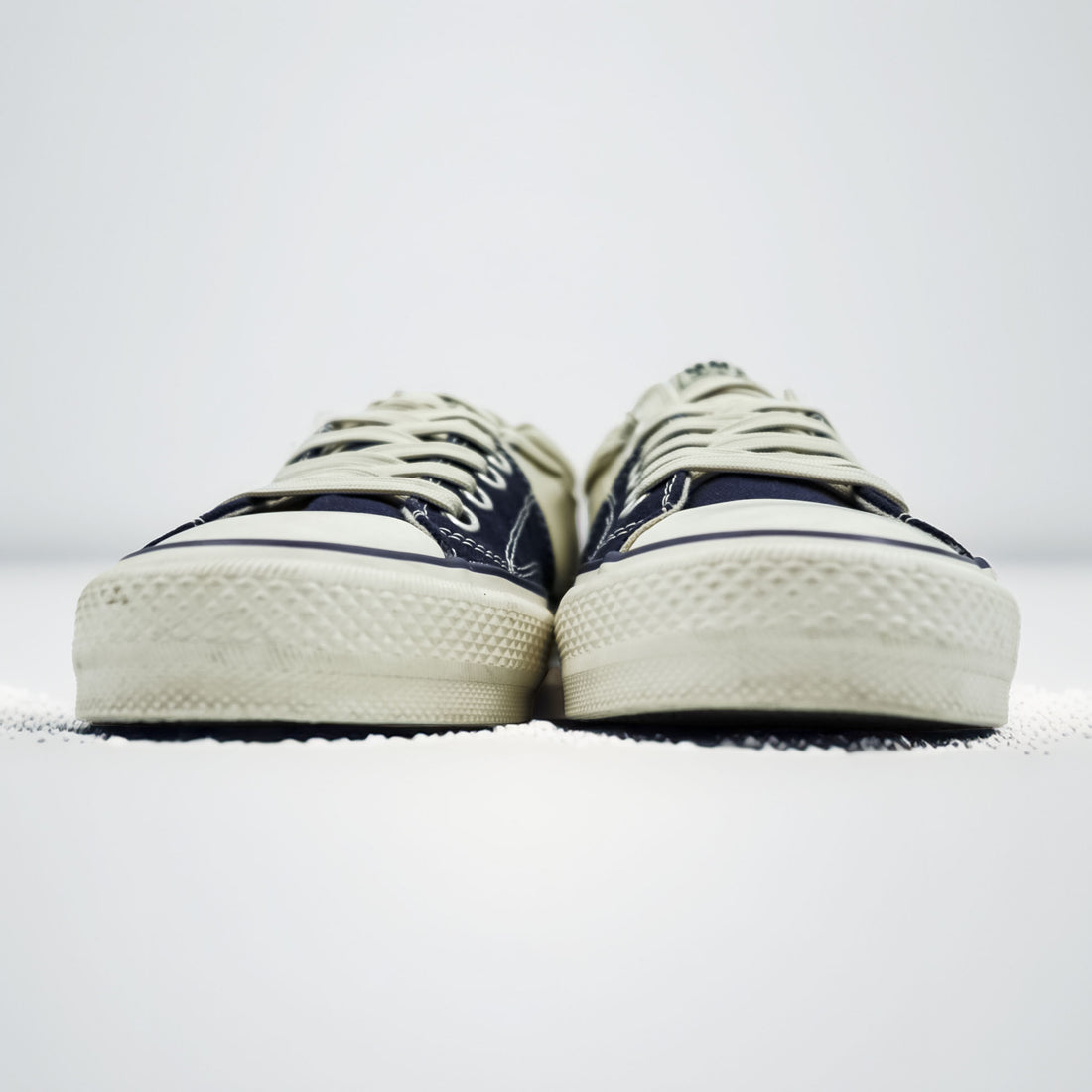 Maison MIHARA YASUHIRO x Nigel Cabourn Split Sneaker Low Top Navy Ivory Canvas Leather C08FW702 EU42