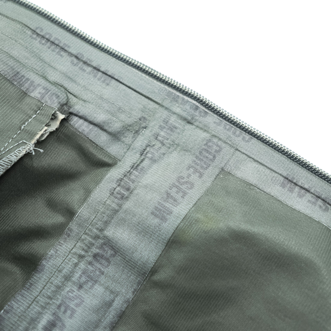 US AIR FORCE 米軍 ヴィンテージ GORE-TEX ゴアテックスパーカー APECS ミリタリージャケット M カーキ 防水 フード収納 ドローコード デジタルカモ PROPPER INTERNATIONAL INC. 8415-01-547-3513
