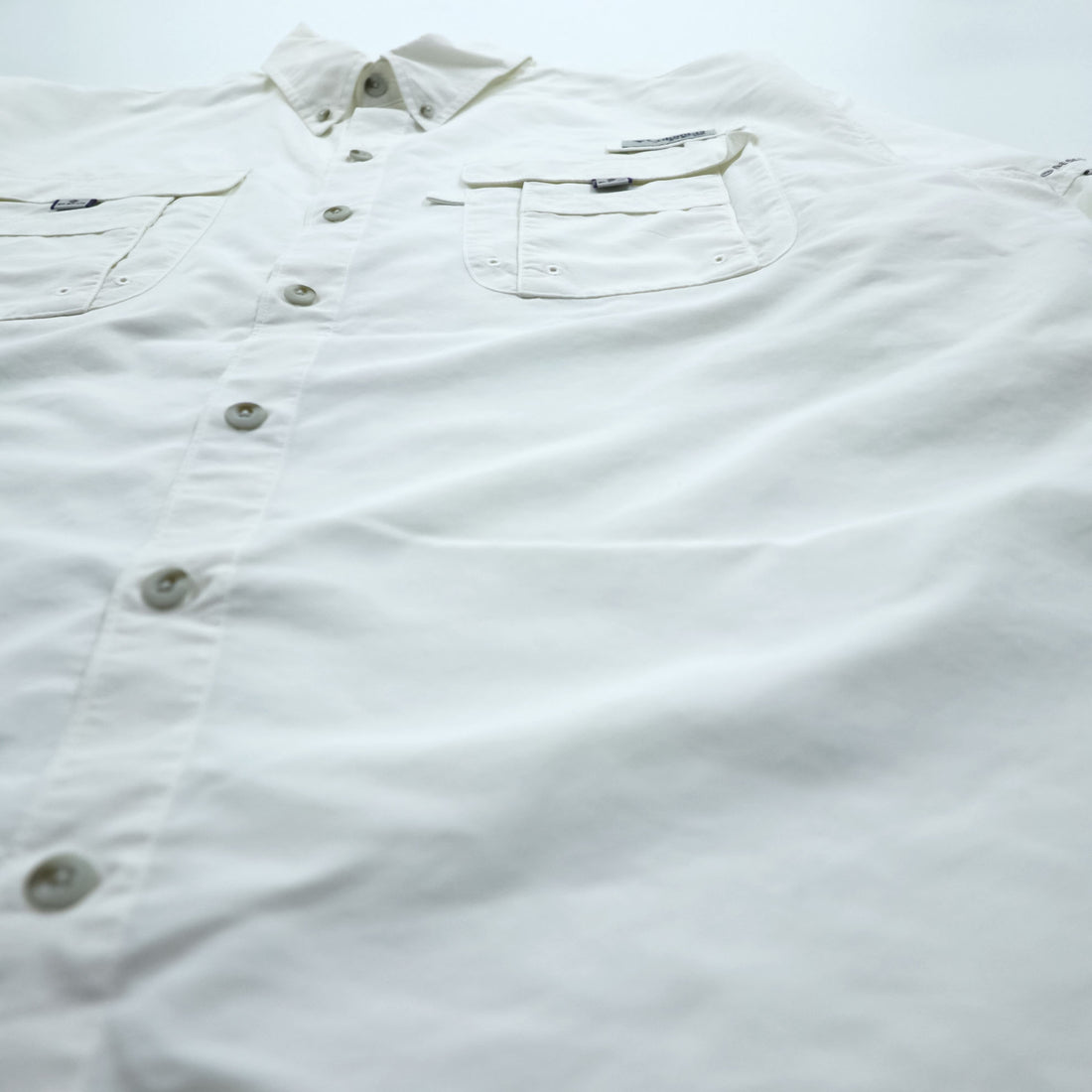 Columbia PFG バハマ フィッシングシャツ 長袖シャツ L ホワイト OMNI-SHADE ボタンダウン UPF50 アウトドア FM7048