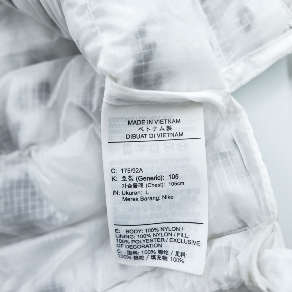 STUSSY × NIKE プルオーバージャケット 中綿 Thermore ECODOWN FIBERS エコダウン L ホワイト ドローコード Insulated Jacket MARBLE HO200610MXP