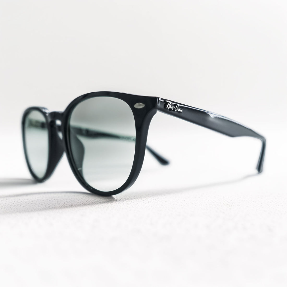 Ray-Ban Italian Made Boston Sunglasses, Black, RB4259-F 601/2 53_20 150 1N