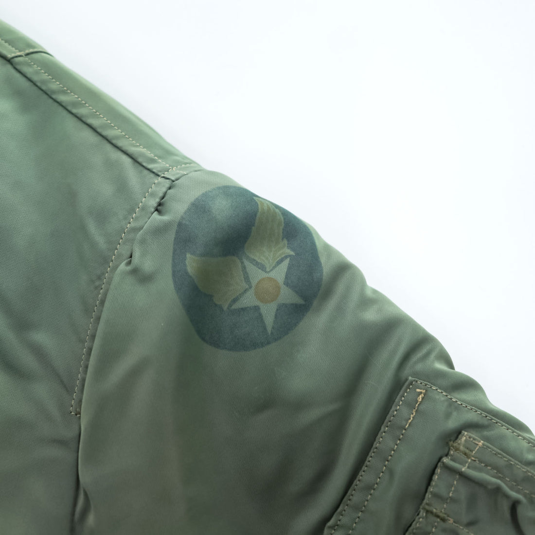 BUZZ RICKSON'S ミリタリー B-15D フライトジャケット M セージグリーン MIL-J-6251A 短丈 MA-1原型