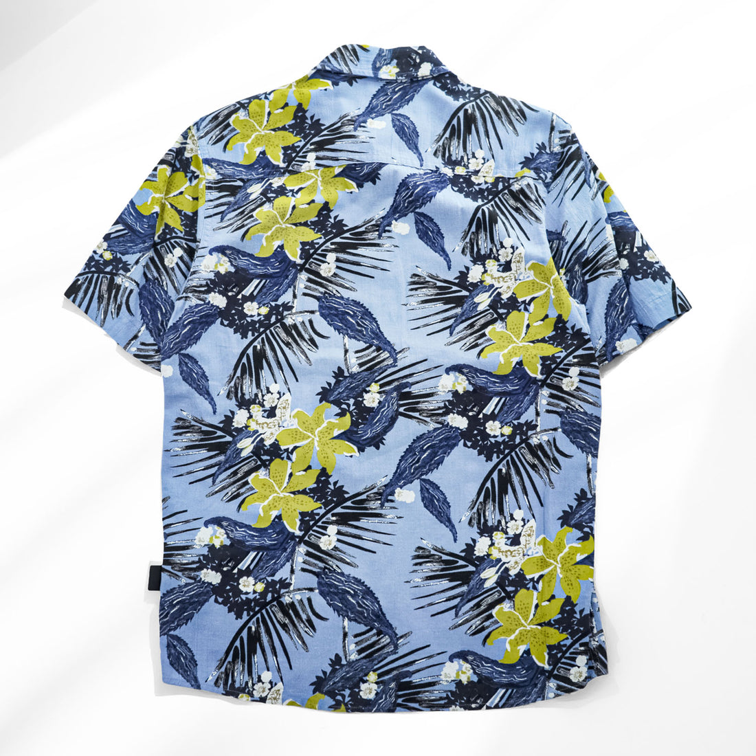Patagonia M’s Steersman Shirt STY52931SP17 Blue Floral Tropical Organic Cotton Short Sleeve Button Up
