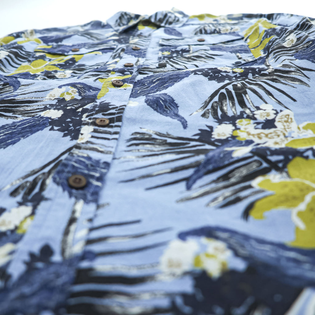 Patagonia M’s Steersman Shirt STY52931SP17 Blue Floral Tropical Organic Cotton Short Sleeve Button Up