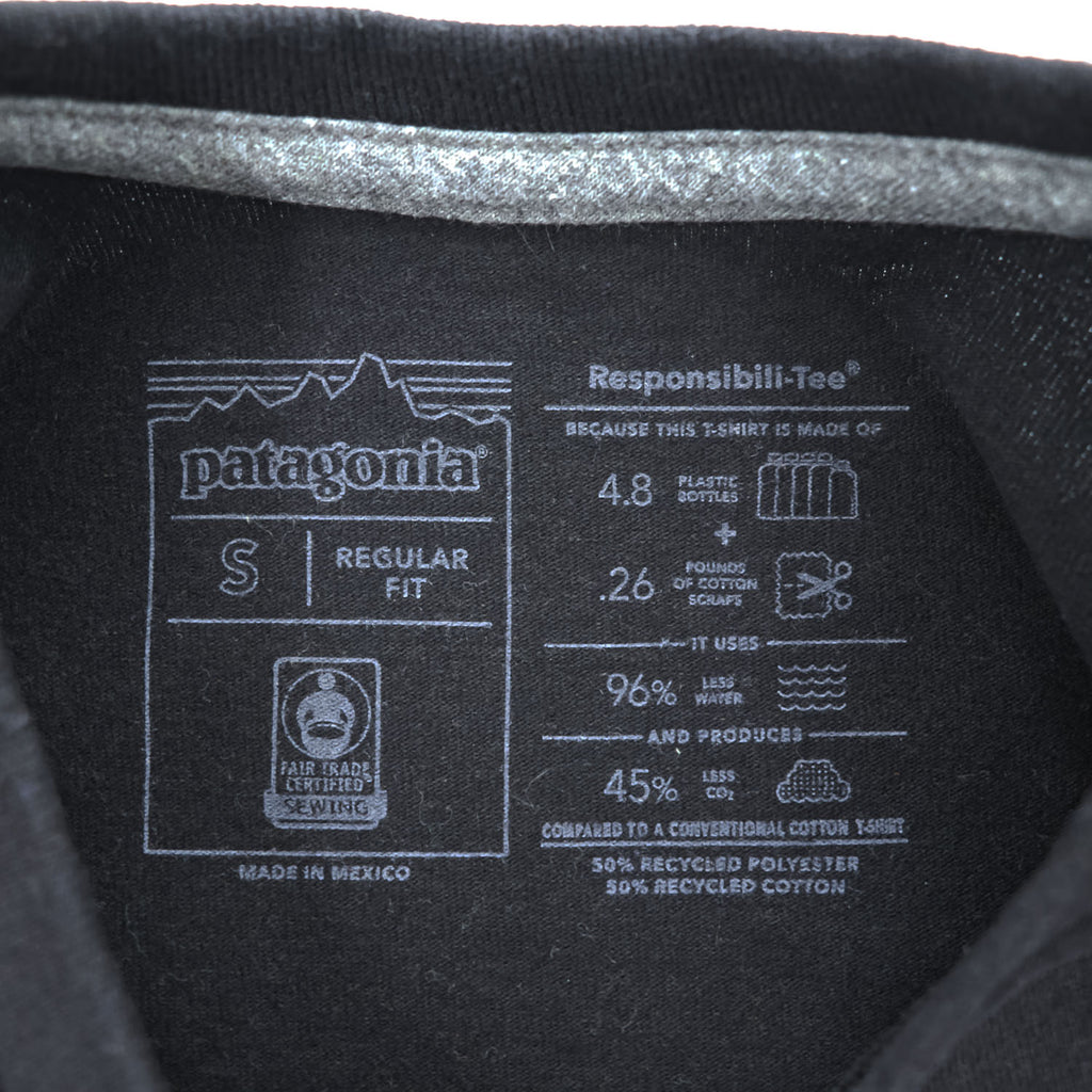 Patagonia P-6ロゴ ポケット Tシャツ S ブラック バックプリント レスポンシビリティー 38512