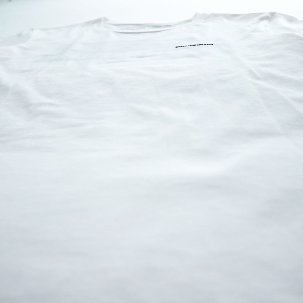 Patagonia P-6 Logo Organic Cotton T-Shirt S White Back Print Crew Neck Regular Fit 38587