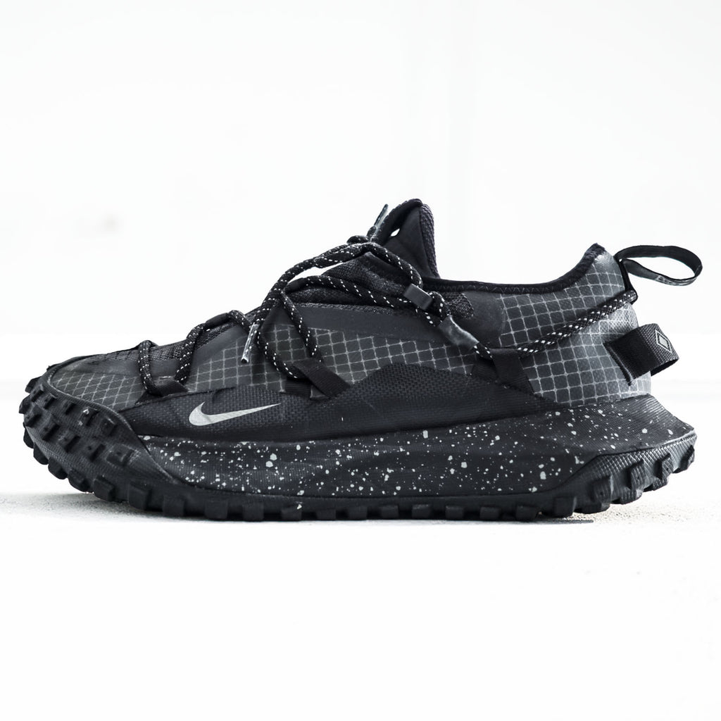 NIKE ACG Low-Cut Sneakers US9 Black GORE-TEX Waterproof MOUNTAIN FLY LOW GTX DD2861-002