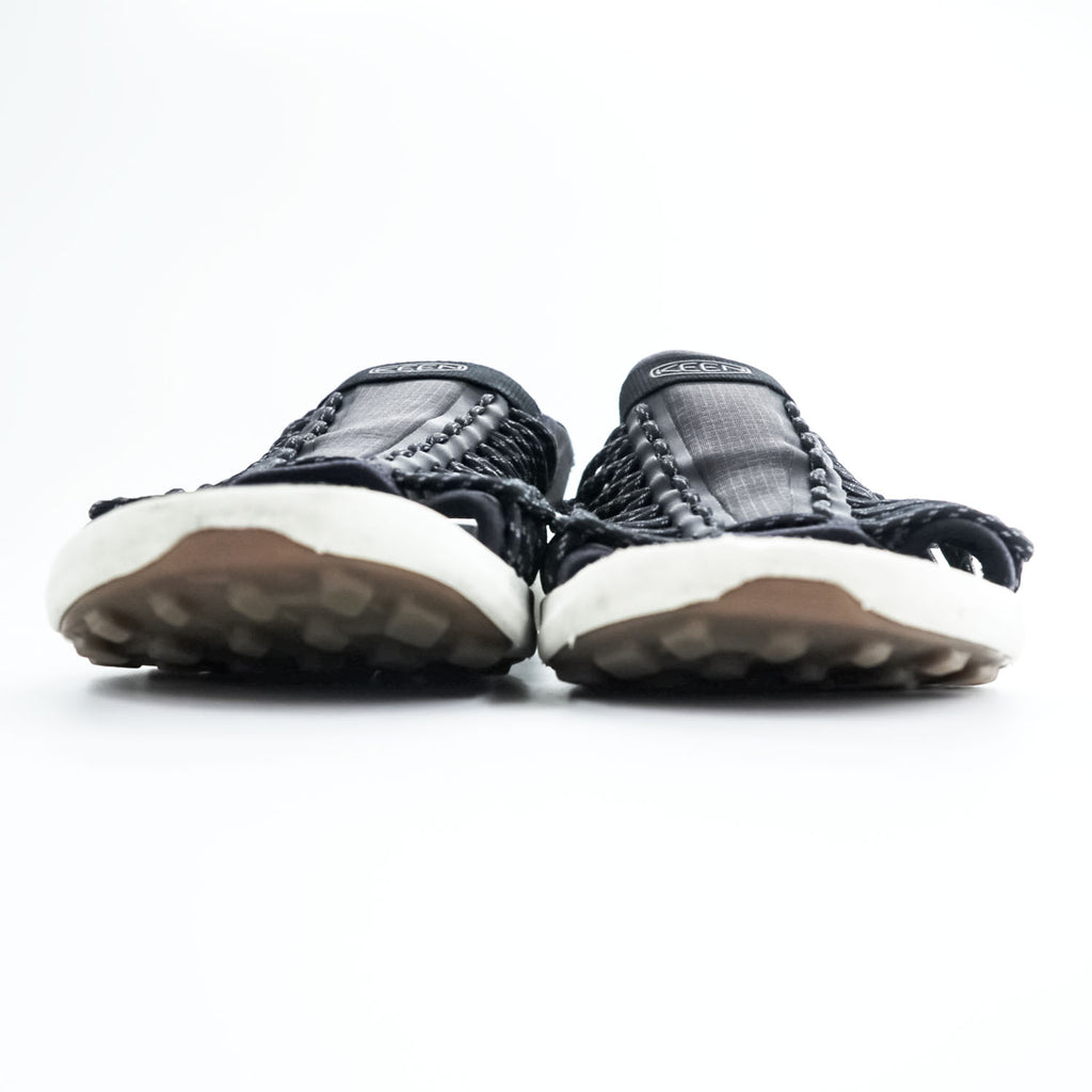 KEEN UNEEK Slide Sandals US9 Black 2025 Model 1026080