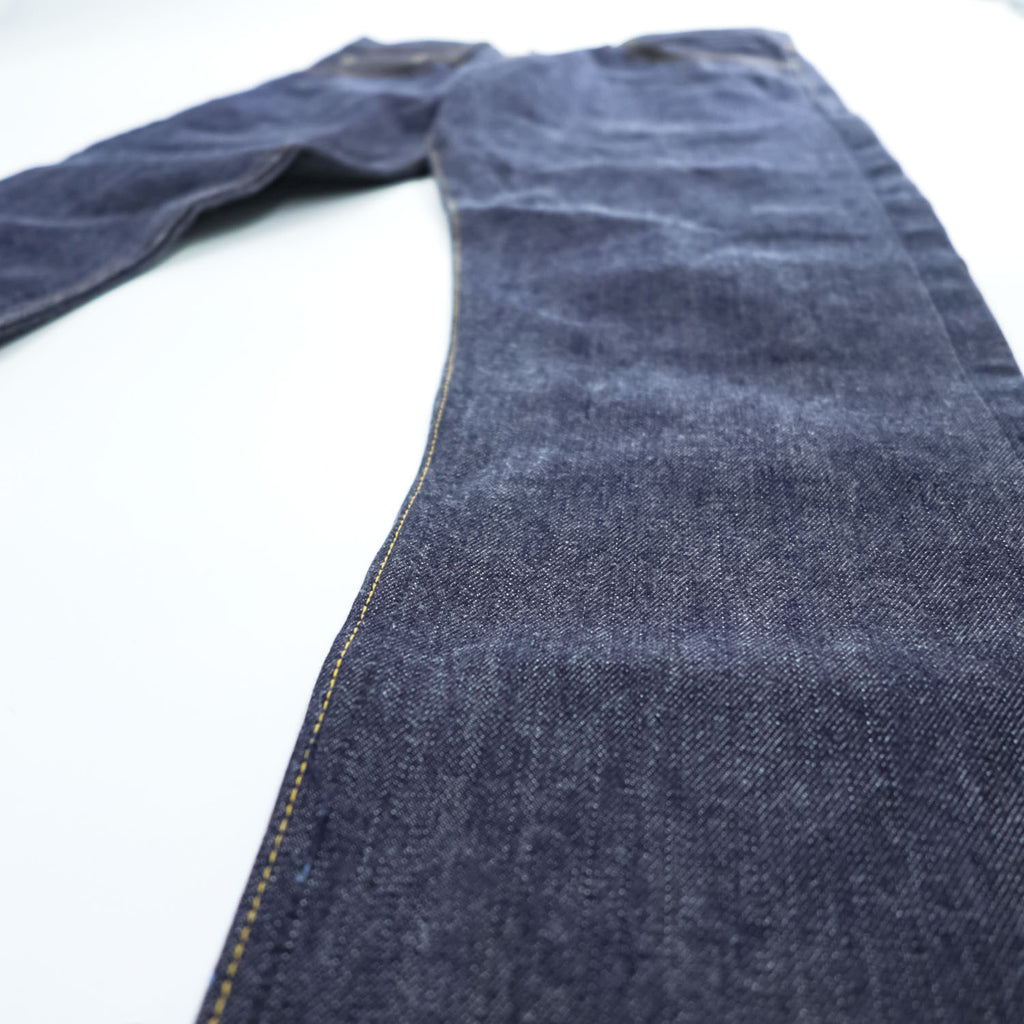 GUSTIN California Slim Raw Indigo Selvedge Denim Jeans Leather Patch Button Fly W34 (Measured W82cm L116cm)