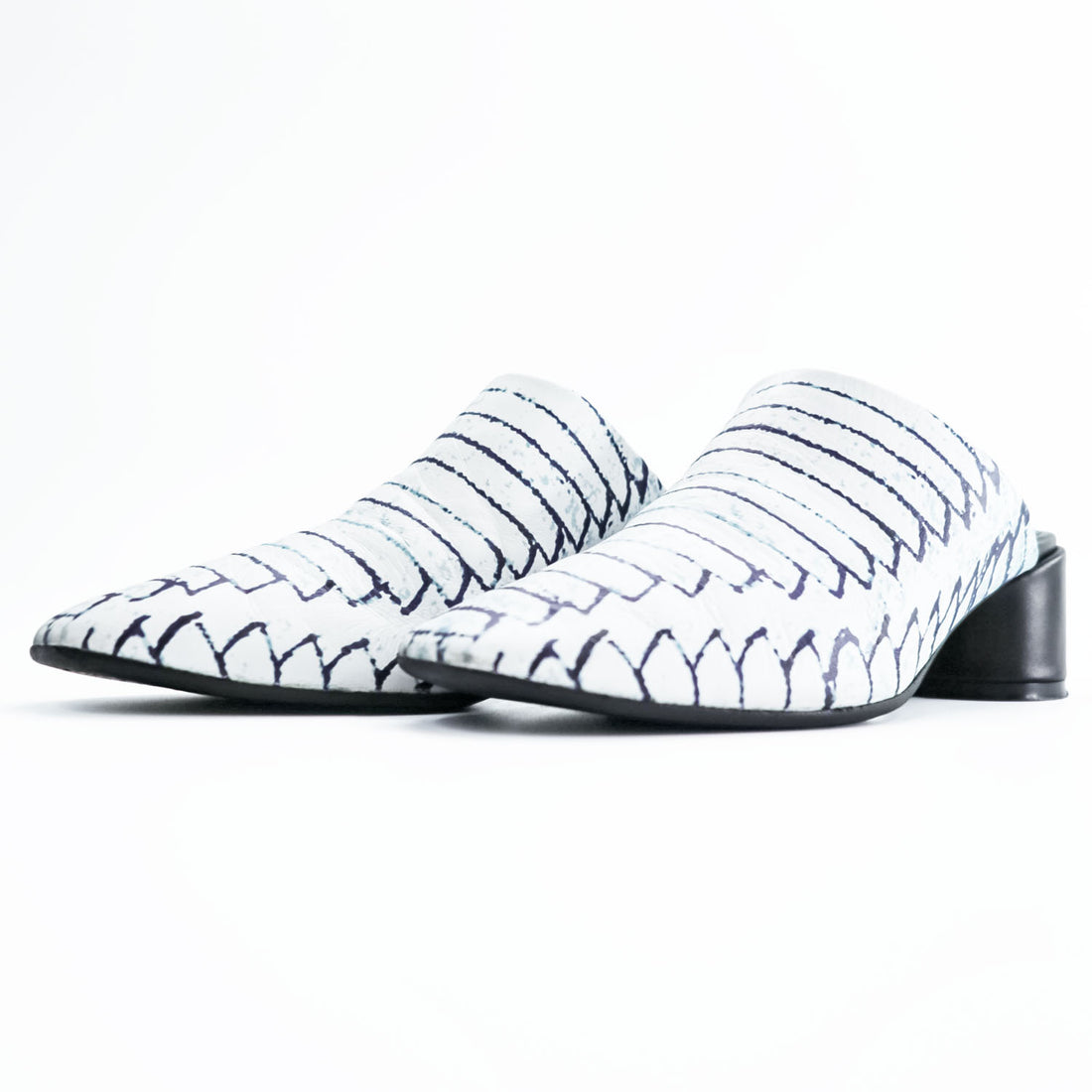MM6 Maison Margiela PRINTED LEATHER MULES Mule Block Heel White with Navy Line Pattern Leather Insole Made in Italy EU35 (JP22.5cm)