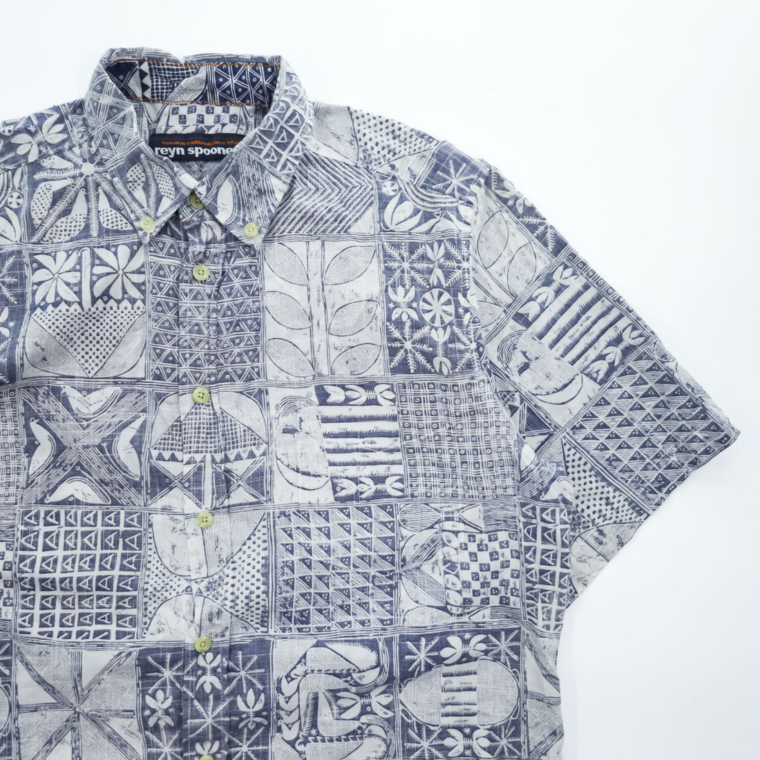 Reyn Spooner Short Sleeve Button-Down Hawaiian Aloha Shirt Patchwork Tile Print Blue/White 100% Cotton Size M