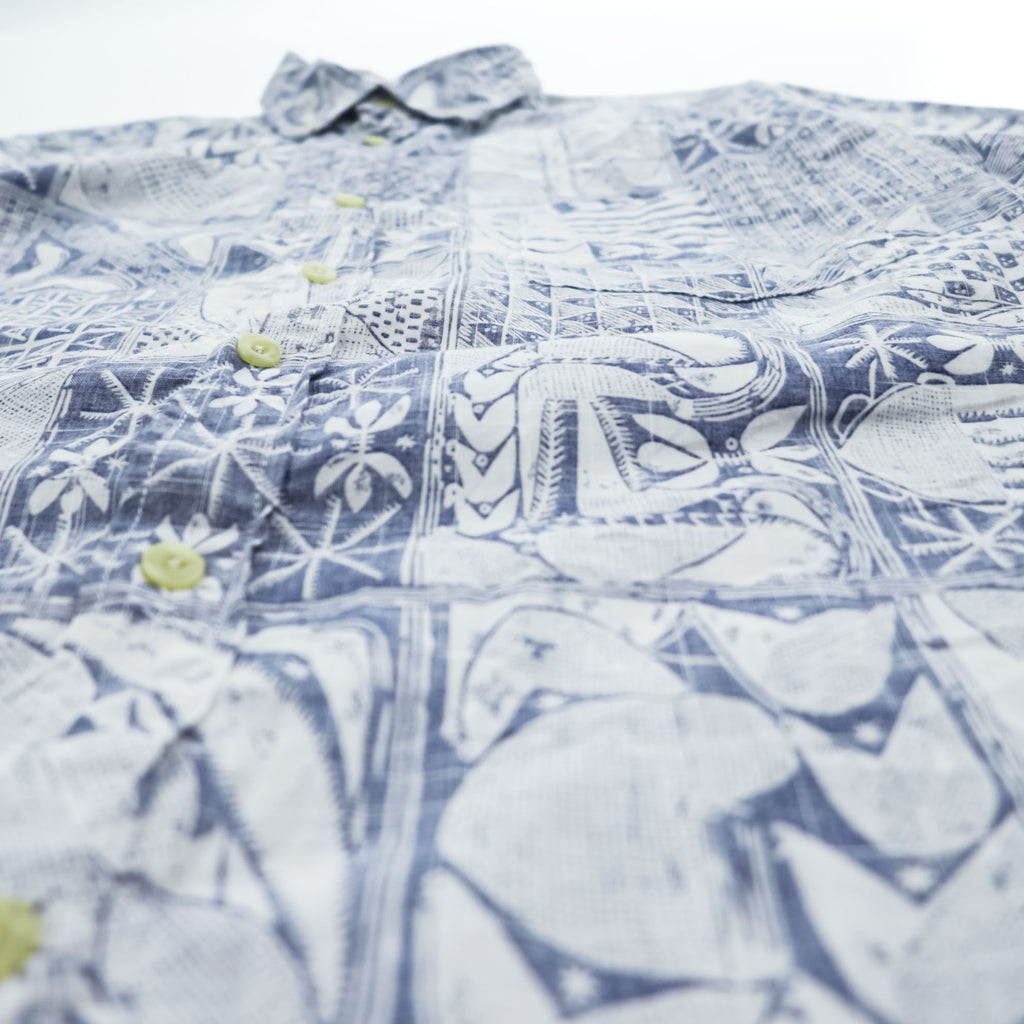 Reyn Spooner Short Sleeve Button-Down Hawaiian Aloha Shirt Patchwork Tile Print Blue/White 100% Cotton Size M
