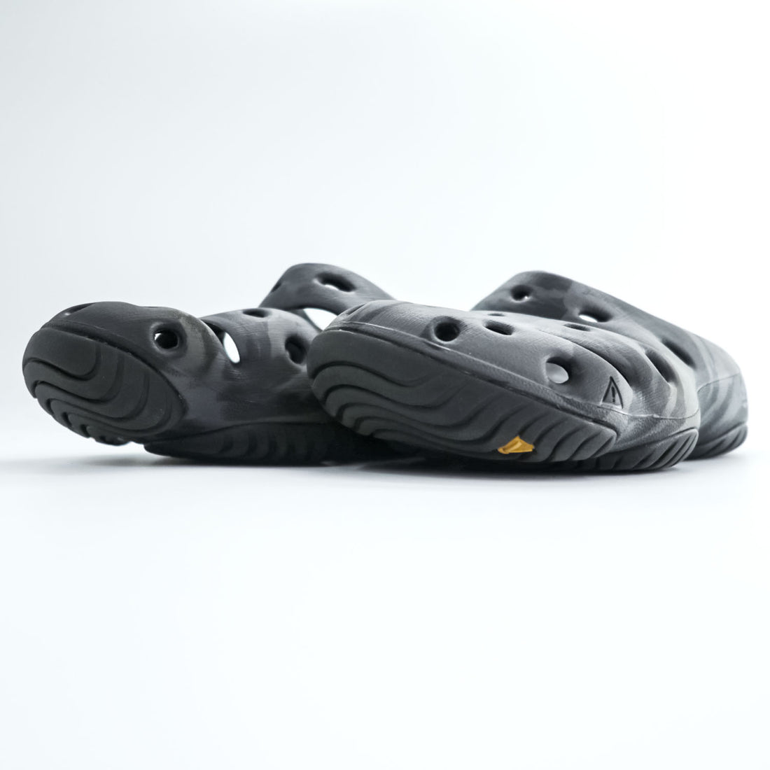 KEEN ヨギ YOGUI クロッグサンダル 26cm ブラック グレー 総柄 BLACK MABLE