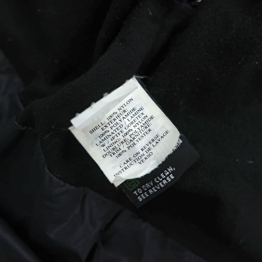 Vintage Marmot Gore-Tex 2 Ply Women's Ski Mountain Jacket Purple Black Hooded Shell Size S