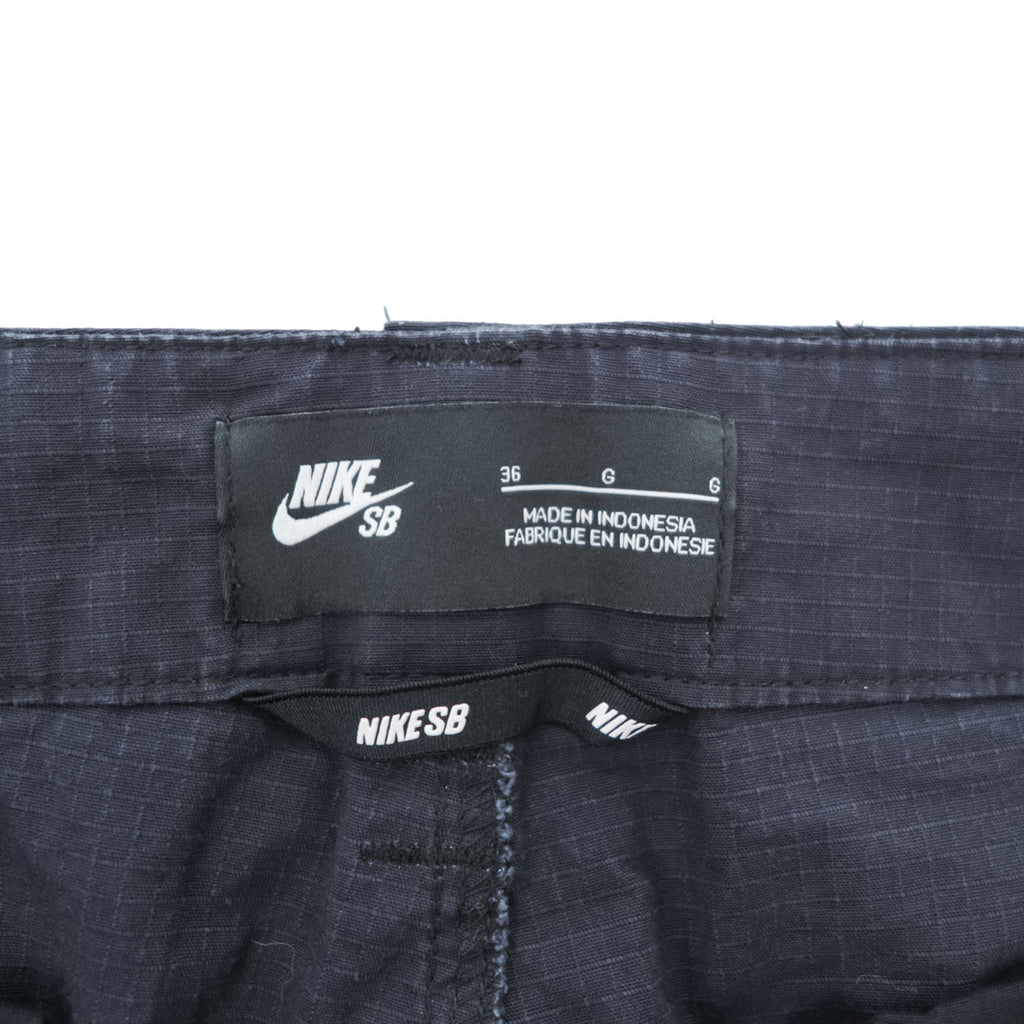 Nike SB Ripstop Cargo Pants Black Stretch Cotton Skateboarding Trousers Men W36 Drawcord Hem