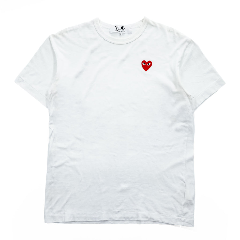 PLAY Comme des Garcons Red Heart Emblem White Cotton T-Shirt Made in Japan Size XL AZ-T108